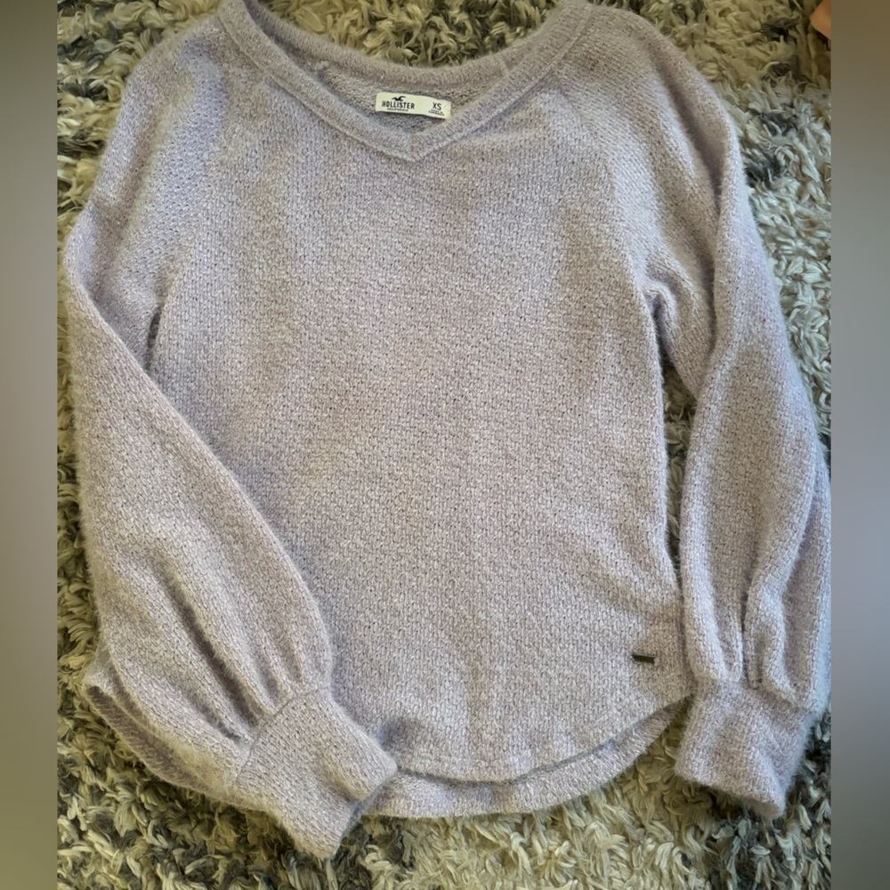 Hollister sweater